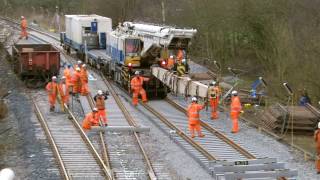 Mostyn 26.2.2017 - Balfour Beatty Kirow Crane DRK 81611  in action - Colas class 56