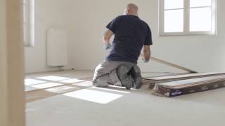 Монтаж  деревянного пола Quick Step на клей