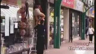 etek altı kamera şakası biraz sexy