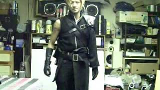 How to put Cloud costume on