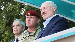 Лукашенко о силовиках: Пинать их ногами никому не позволено!