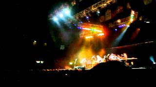 LA SAGRADA FAMILIA . Alan Parsons Luna Park 2012