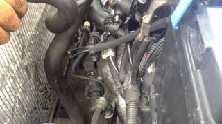 как поменять стартер на пежо 307? How to change starter on Peugot 307?