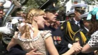 Песня ТУЧИ В  ГОЛУБОМ