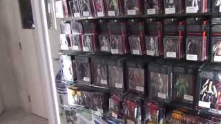 Toy Sapiens Harajuku Tokyo - Hot Toys Flagship Store Walkthrough with Hansen