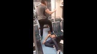 Пьяный гопник в метро довыёживался