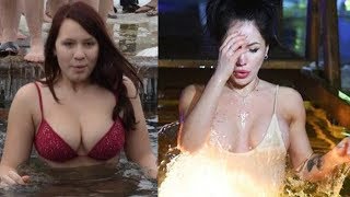 Мужик пожаловался на «развратные» крещенские купания