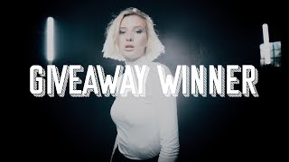 Happy Holidays! Giveaway Announcement