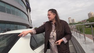 Бой таксистки с пассажирками. Волосы в клочья