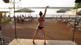 Go Go танцы в летнем кафе Амстердам в Перми