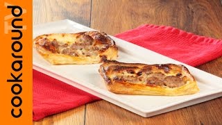 Sfogliatine con salsiccia e stracchino / Finger food
