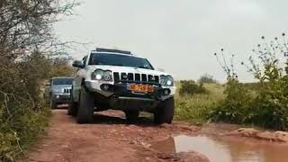 На бездорожье Grand Cherokee Jeep rubicon Rexton SsangYong Suzuki Jimny
