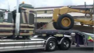 Mack V8 Bicentennial Superliner