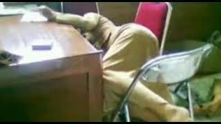 Video bokep guru PNS lagi wik wik sange banget