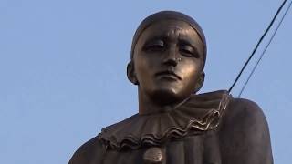 Артист Александр Вертинский на Андреевском Спуске в Киеве.