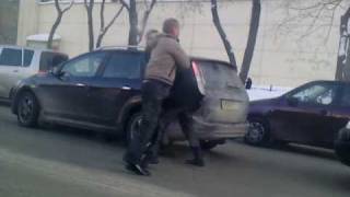 Драка водителей в пробке