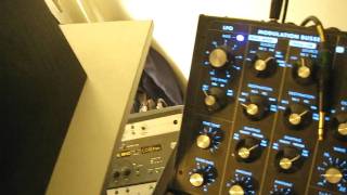 How To Make Mexican Music With a Moog Voyager