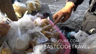 Ubud street snacks hawker Bali street food