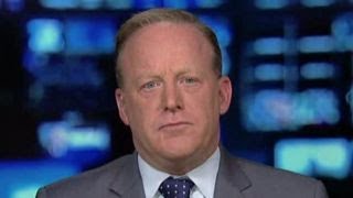 Spicer reacts to CNN boycott of White House Christmas party