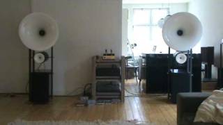 Avantgarde Acoustic Duo Melody