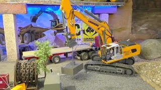 LIEBHERR EXCAVATOR - RC LIEBHERR 956 at work -  Amazing strong Magnet - RC LIVE ACTION