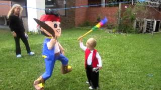 Fausto Tomas: y la pinata de Jake
