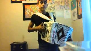El Cholo- Gerardo Ortiz Cover En Acordeon