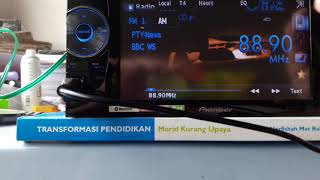 Pioneer AVH 2450BT car radio player