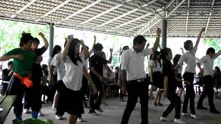 MUKA Flash Mob First ณ โรงอาหารอาคารเรียนรวม