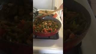 Sopa de habas con nopales????