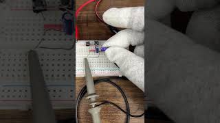 How Capacitors behave in Parallel?