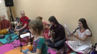HANUMAN CHALISA ( ANGREJ BHI BHAKTI RASS MAIN )