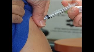 Кому и зачем нужен эксперимент с третьей прививкой от COVID-19?