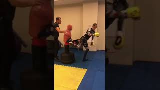 Мидлкик-бэккик-бэкфист серия #smolyar_fightschool  #fighters #бокс #sport#fighters