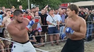 Богатырь против Топора + 2 друга