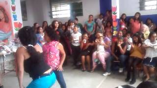 Asi bailan las Guatemaltecas