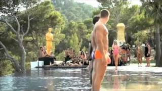 Paris Hilton Supermartxé video VS Live Performance