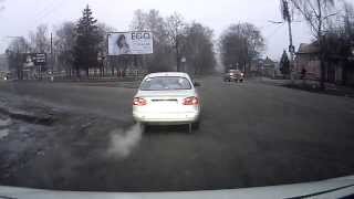 Сумы,Автовокзал, Москвичу чудом удалось избежать аварии..