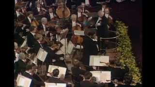 Luciano Pavarotti & Amira Willighagen singing live Nessun Dorma