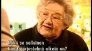 Alte Frau kauft Laptop!