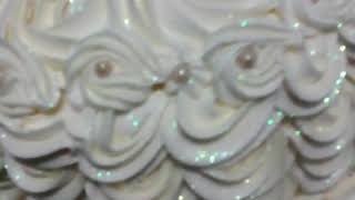 Bolo de casamento...Mousse de maracujá e ganache tradicional!