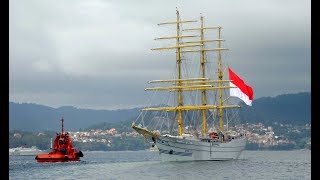 BIMA SUCI zarpando del Puerto de Vigo