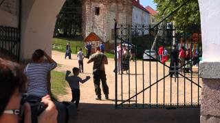 Вход в монастырь Нилова-Столобенская пустынь