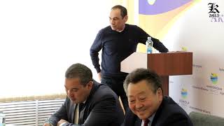Чиновник посоветовал жильцам поставить юрту и жить там