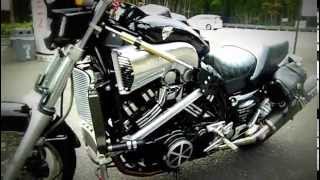 V-MAX 1200  CUSTOM  1