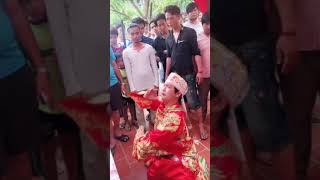 Lễ hội lên xác cắt lưỡi vẽ bùa và thoát xác ở campuchia