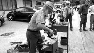 Mestieri di una volta... " il forgiatore di chiodi "