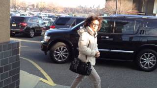 Two Wrongs don't make Right. SUV blocks traffic when other blocks his lane