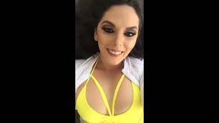 Vania Manzano/Periscope (7) Bikini Amarillo