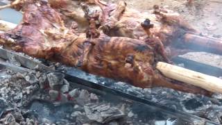 БАРАН НА ВЕРТЕЛЕ ПО БАЛКАНСКИ. НАСТОЯЩИЙ ГИПНОЗ! sheep on the spit. real hypnosis! men's food